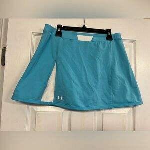 Under Armour Turquoise and White Active Skort Size M